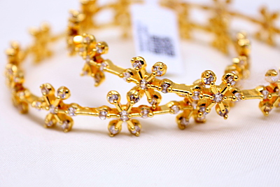 CZ White Stones Bangles Star Pattern CZ White Stones Bangles Star Pattern