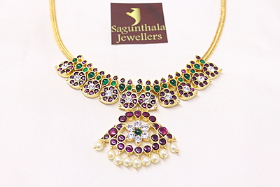mango short necklace