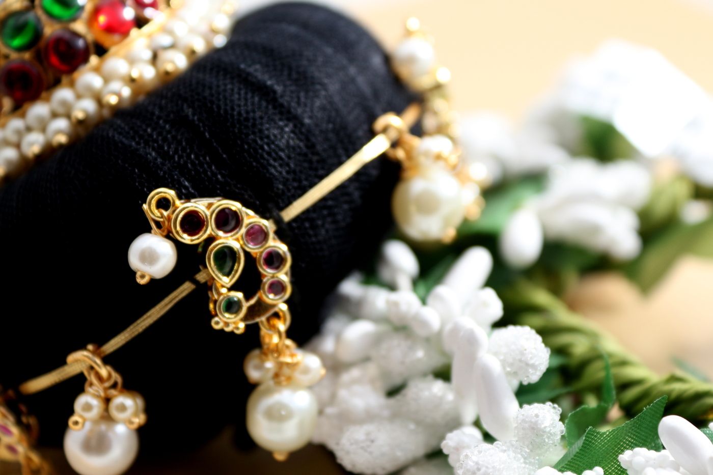 ANDAL KONDAI – Exclusive, Ethnic & Exquisite Premium Quality Hair Accessory ANDAL KONDAI – Exclusive, Ethnic & Exquisite Premium Quality Hair Accessory