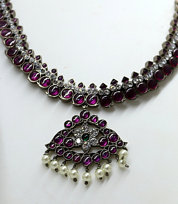 Margam Temple Jewellery Mango Pattern Necklace – Black Antique Finish, Real Kempstones, Copper Base Margam Temple Jewellery Mango Pattern Necklace – Black Antique Finish, Real Kempstones, Copper Base