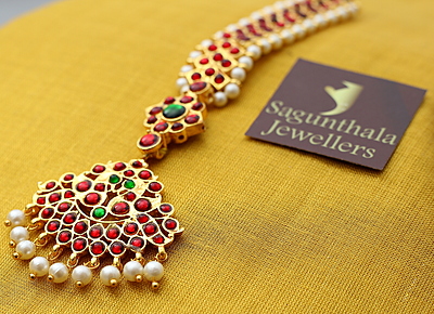 Temple Jewellery - Forehead Pendant/Nethi Chutty/Maang Tikka Temple Jewellery - Forehead Pendant/Nethi Chutty/Maang Tikka