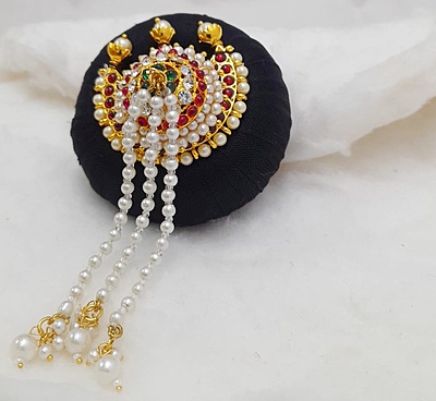 Andal Kondai - Kempstones with Chandran Pattern Hair Accessory - Bridal/Bharathanatyam/Goddess Decorations